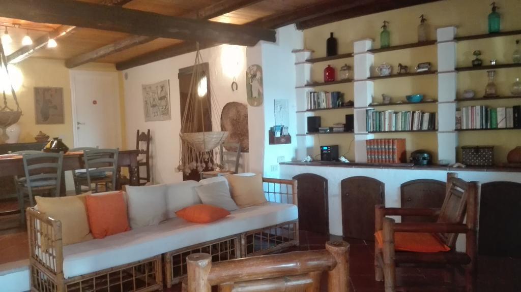 Hôtel Casa Arancio à Olbia Extérieur photo